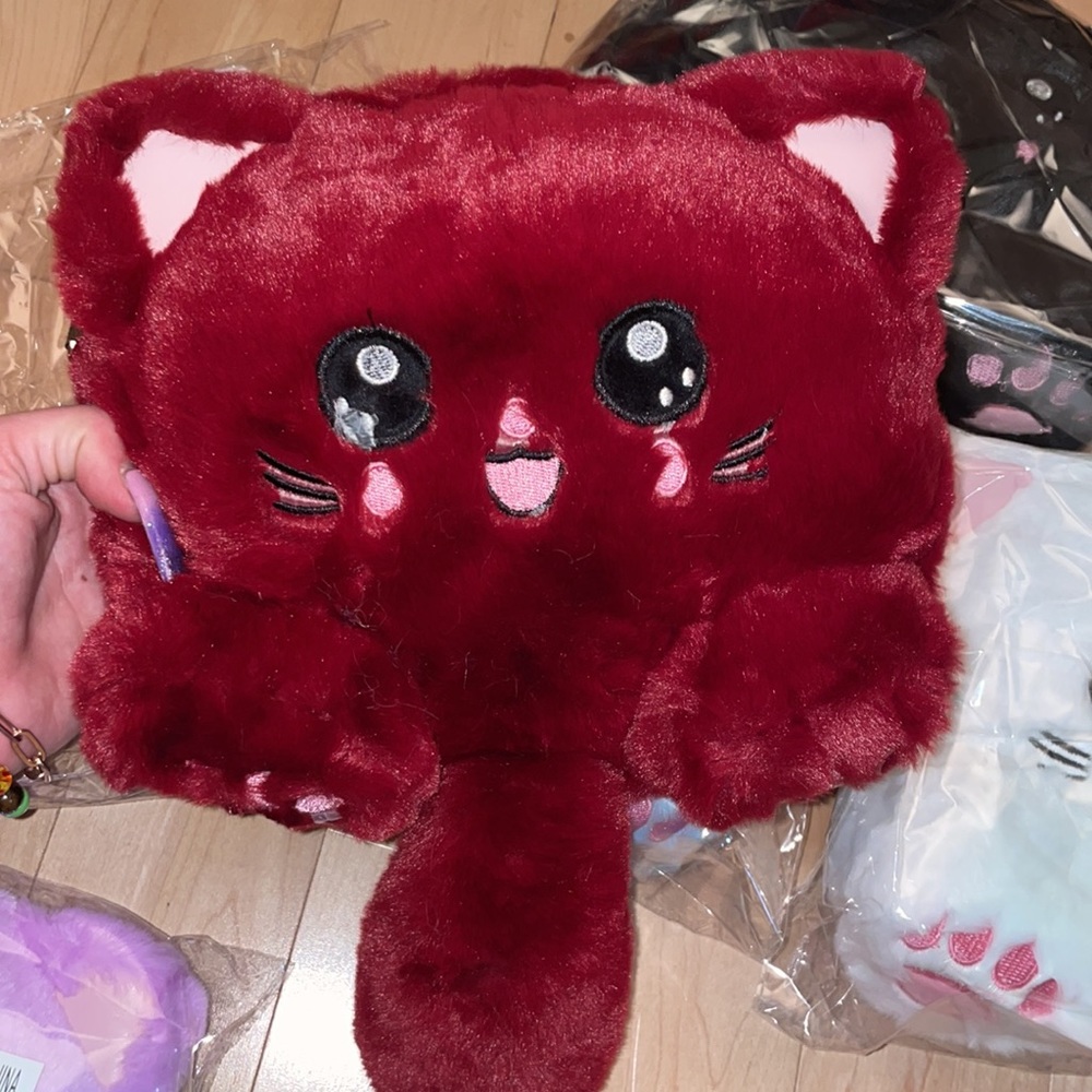 Fluffy cat purses 👛 - Picture 10 of 16